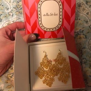 stella and dot chantilly chandelier earrings